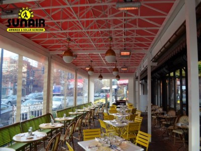 Sunair%20canopy%20with%20heaters%20and%20roll%20down%20screens%20restaurant.JPG